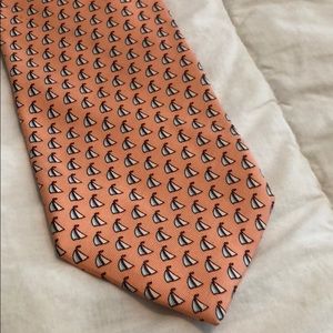 Vineyard Vines adult length tie